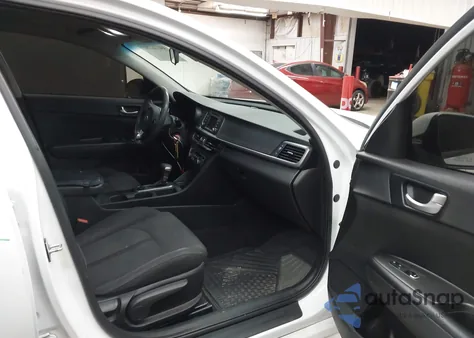 2016 Kia Optima Lx z USA, uszkodzony, nr VIN 5XXGT4L3XGG026620